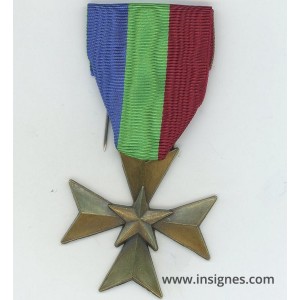 La croix de Saint Michel Médaille